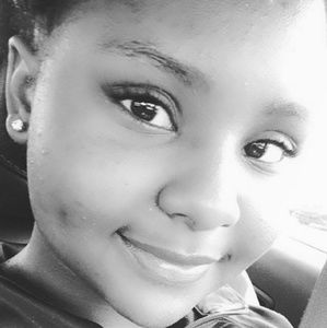 Meet your Posher, Alicia